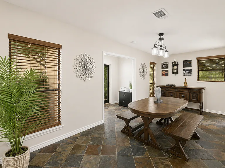 122 Acapulco Dr — Photo 12