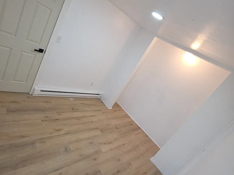 244 S Oak St #1 — Photo 5