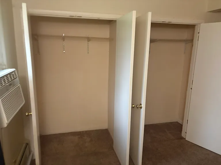 1126 Holcomb St #8 — Photo 8