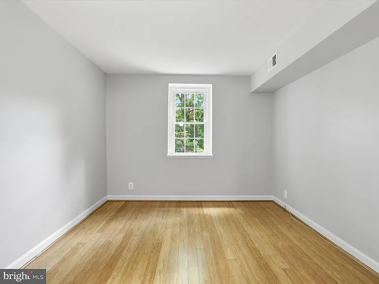 2966 S Columbus St #B2 — Photo 10