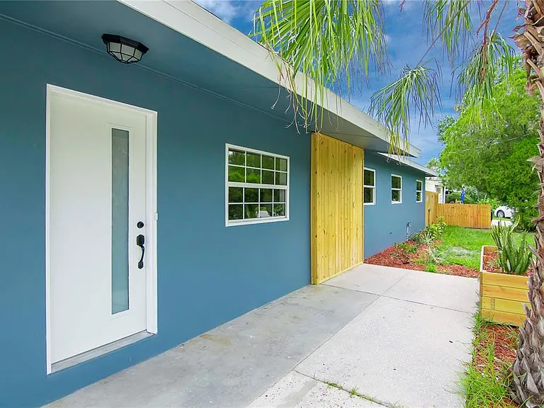 3708 W Tyson Ave — Photo 3