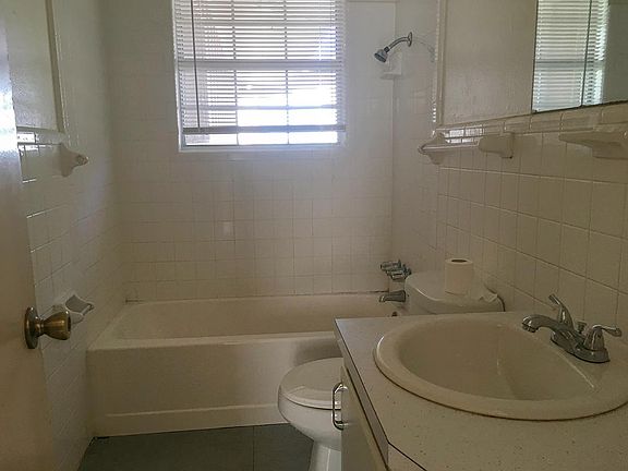 5th image of 1212 Chippendale Dr