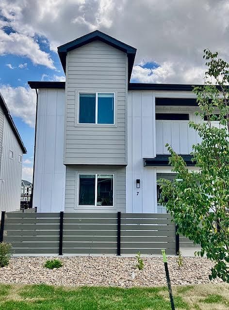 1st image of 4125 W 24th St