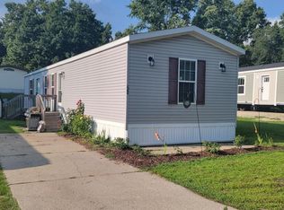 1133 Yeomans St #52, Ionia, MI 48846