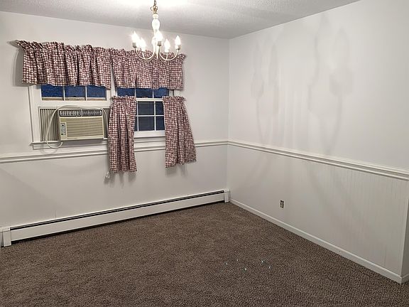 3rd image of 141 Waddell Ave