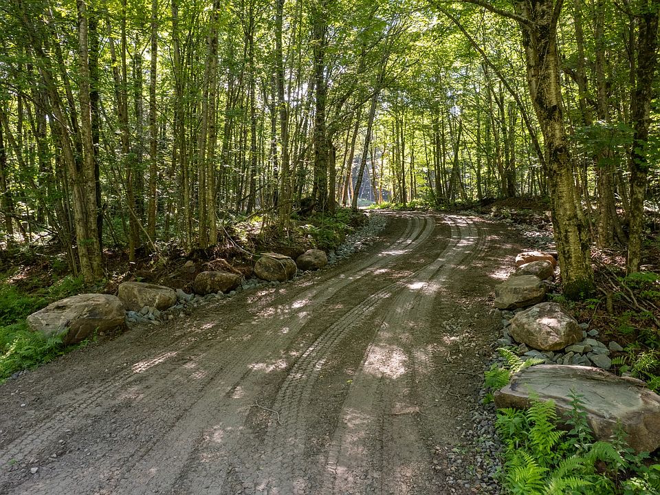 1st image of 1060 Deer Run Rd