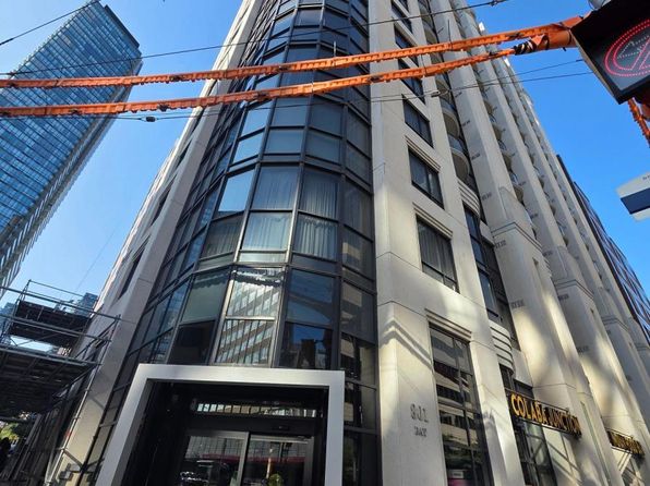 801 Bay St #202, Toronto, ON M5S 1Y9