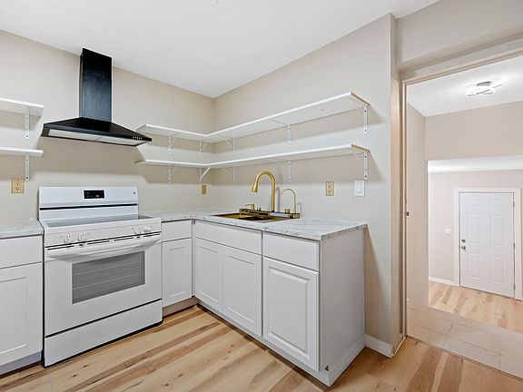 4th image of 4449 San Jose Blvd #B