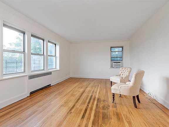 3rd image of 5415 Netherland Ave #H54