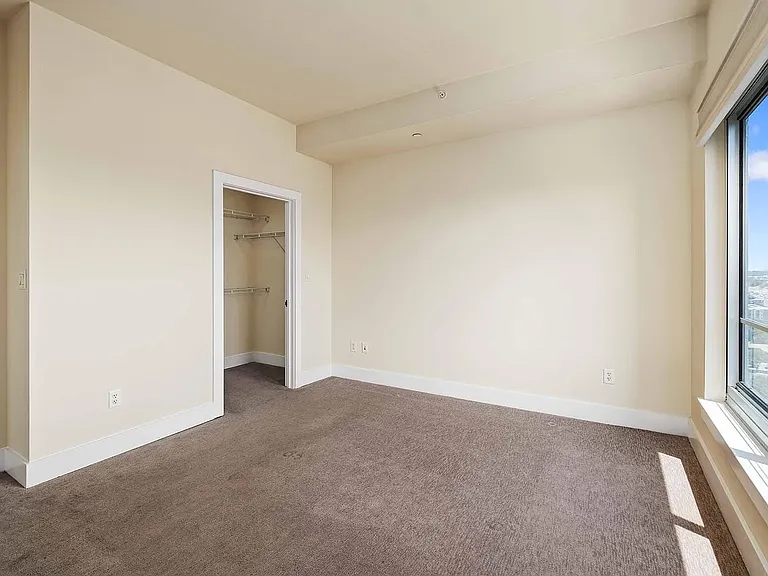 603 Davis St #1605 — Photo 11