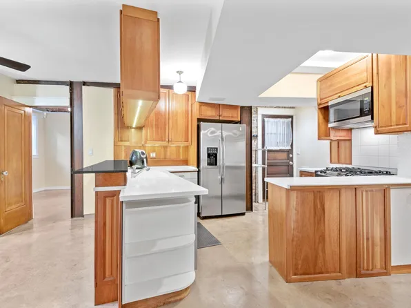 2749 N Hampden Ct #1G, Chicago, IL 60614