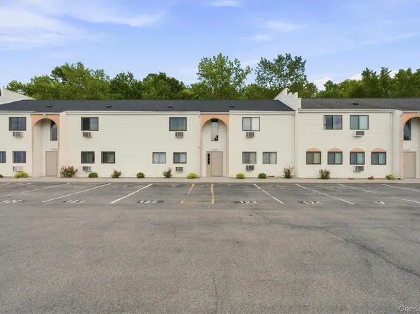 21 Scarborough Lane #B, Wappingers Falls, NY 12590