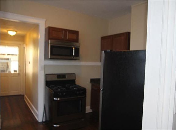 5th image of 919 Dublin St