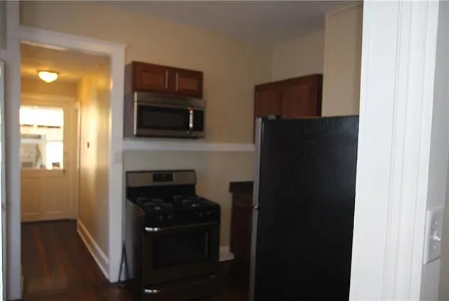 919 Dublin St — Photo 5