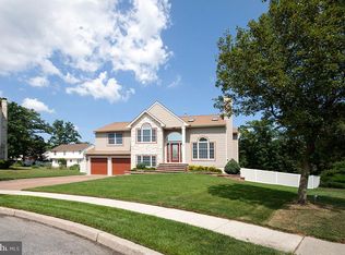 5 Dayton Ct, Sicklerville, NJ 08081
