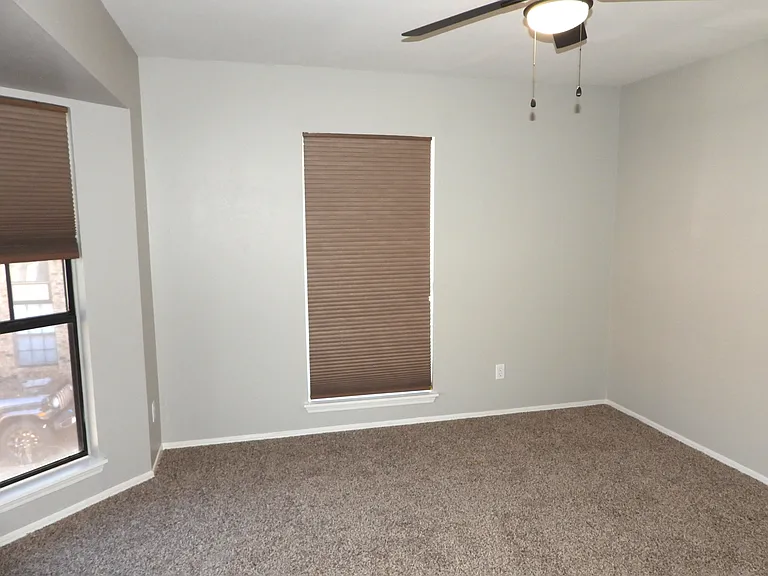 4090 Windhaven Ln — Photo 9