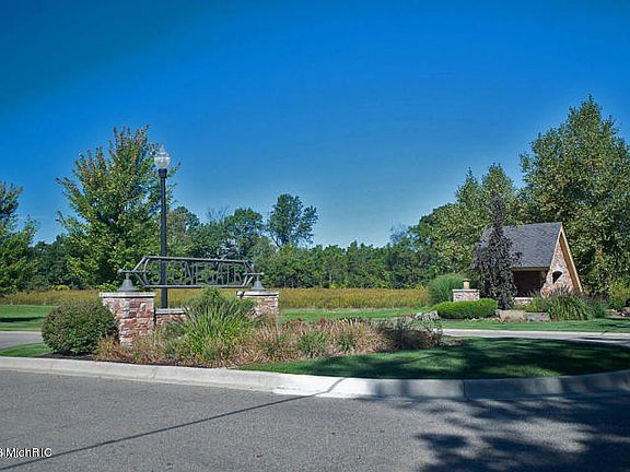 2nd image of 136 Stone Gate Dr