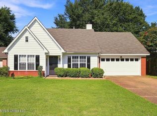 5871 Kentwood Dr, Horn Lake, MS 38637