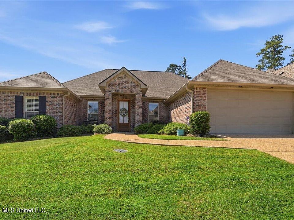 1st image of 218 Cowan Creek Dr