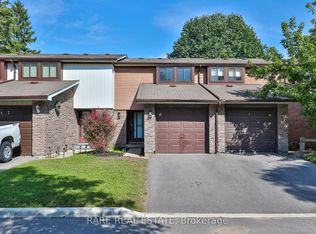 221 Ormond Dr #18, Oshawa, ON L1G 6T7