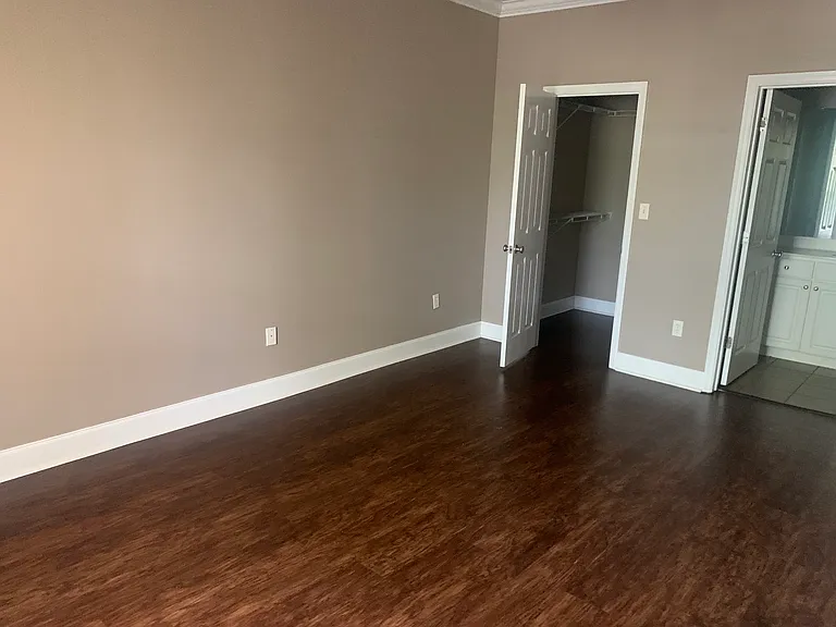 900 Dean Lee Dr #105 — Photo 8