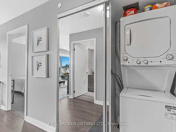 4th image of 160 Flemington Rd #1304