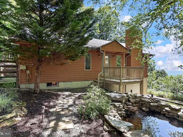 2090 Painter Ct, Haymarket, VA 20169