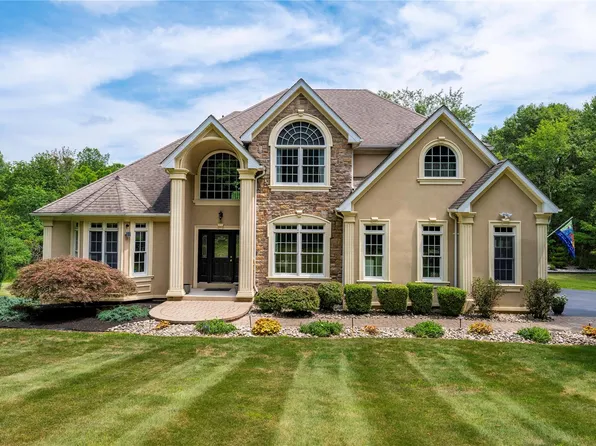 90 Hampton Road, Marlboro, NY 12542