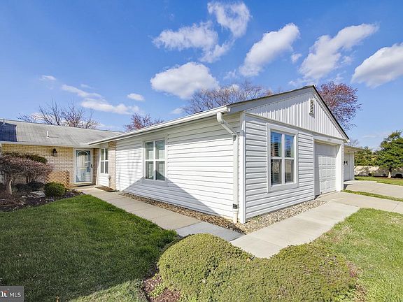 3rd image of 3523 Twin Branches Dr #39-B