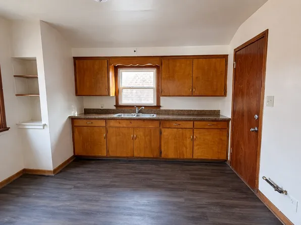 2969 N 56th St #A, Milwaukee, WI 53210