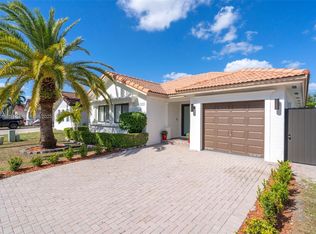 15057 SW 32nd St, Miami, FL 33185