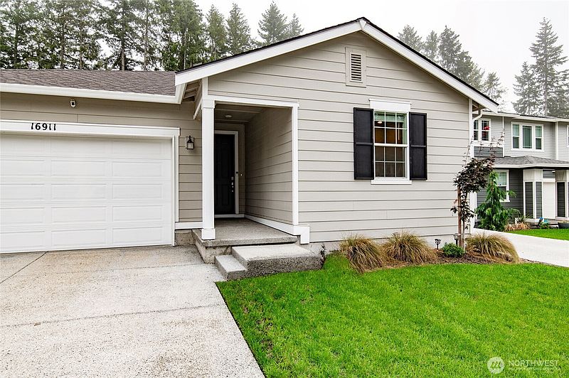 3rd image of 16911 127th Avenue Ct E