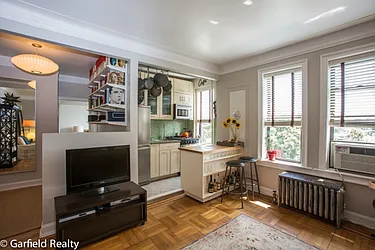 Rented by Garfield Realty 