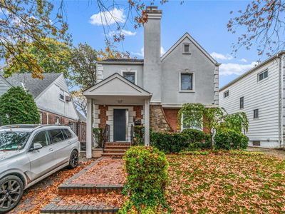 82-03 Utopia Parkway, Jamaica, NY, 11432