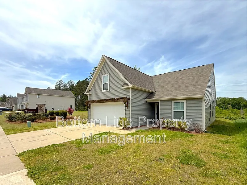 Building Photo - 636 Newfound Hollow Dr