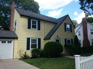 9 Bellaire Rd, West Roxbury, MA 02132