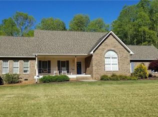 6806 S State Highway 18, Boomer, NC 28606