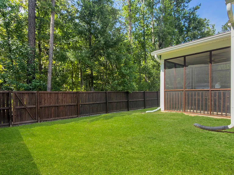 188 Hyrne Dr — Photo 35