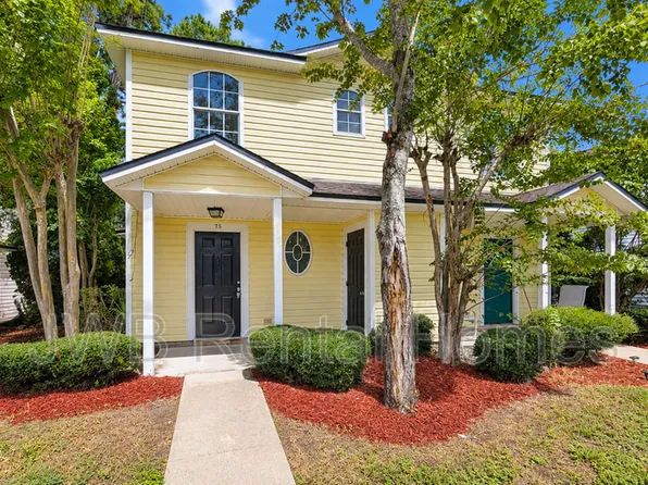 75 W 7th St, Atlantic Beach, FL 32233