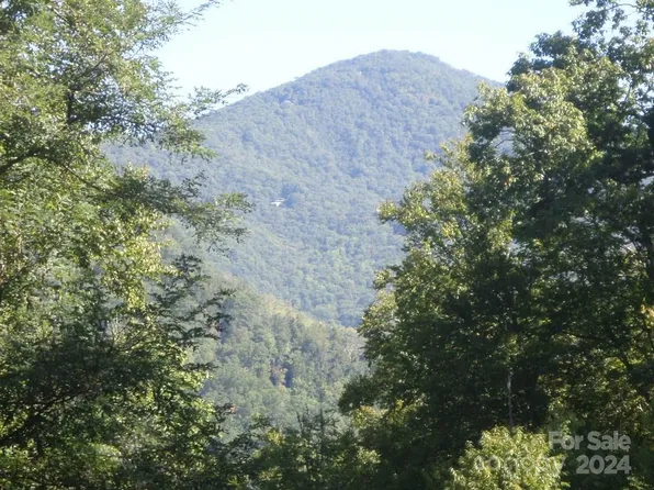 62 Jonathan Trl #62, Maggie Valley, NC 28751