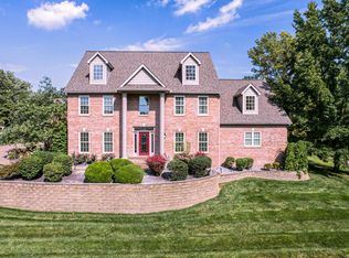 2422 Oak Bend Pl, Newburgh, IN 47630