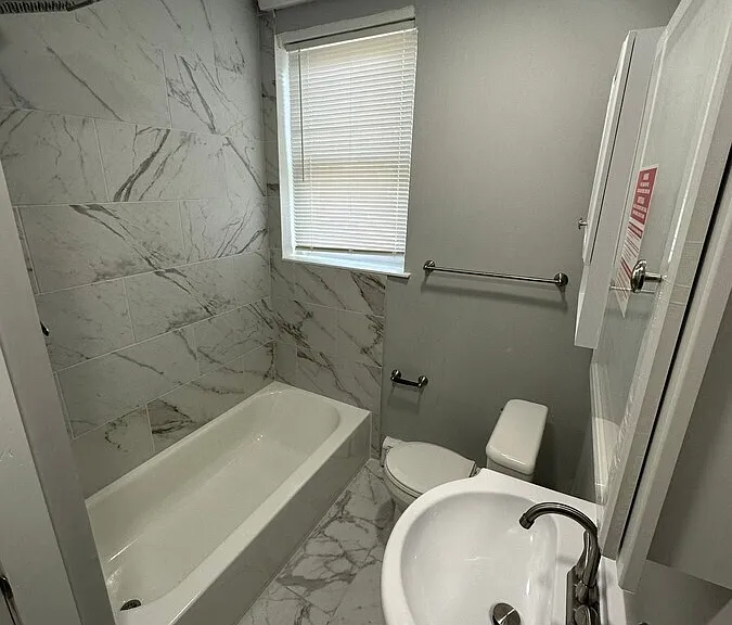 625 E Vernon Rd #1B — Photo 17