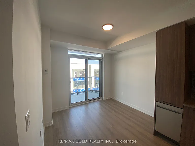 10 Lagerfeld Dr #301 — Photo 29