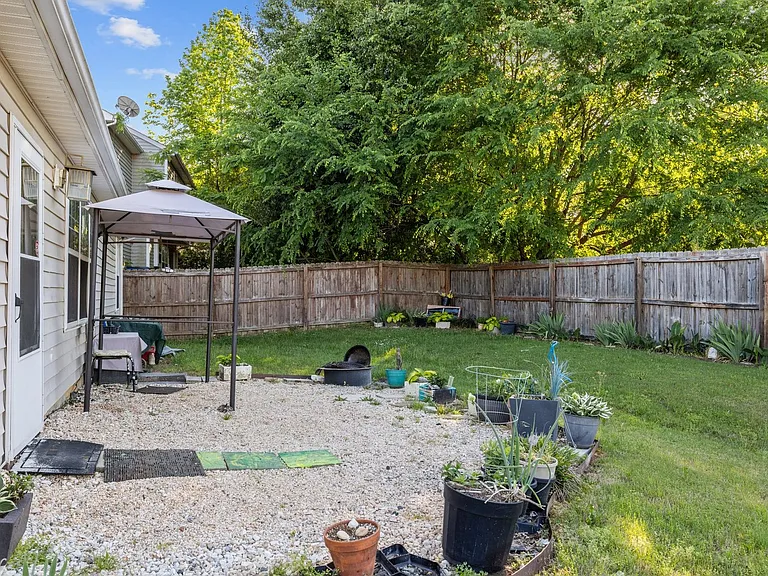 4109 Fawn Glen Dr — Photo 28