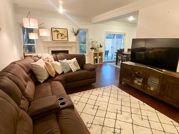2nd image of 13284 NE 183rd St
