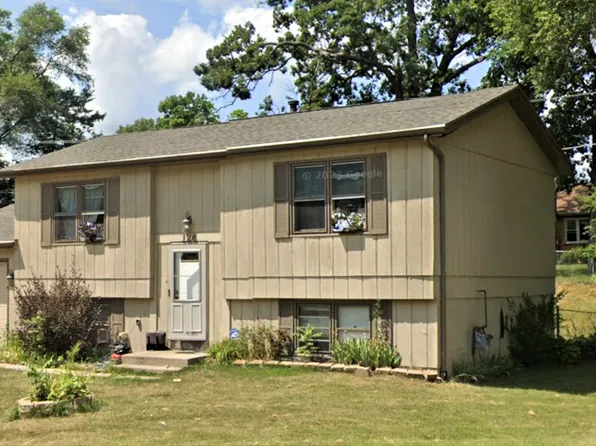 124 Bullard St, Poplar Grove, IL 61065