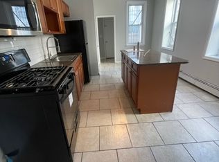 1728 N Creighton St, Philadelphia, PA 19131