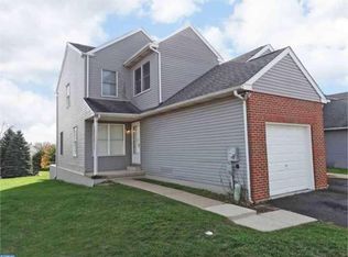 570 Trinity Ct, Bensalem, PA