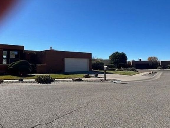 4th image of 4916 Cielo Ct NE