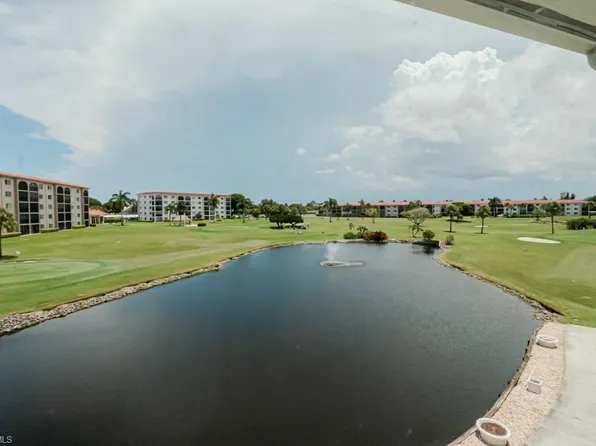 49 High Point CIR S #303, NAPLES, FL 34103